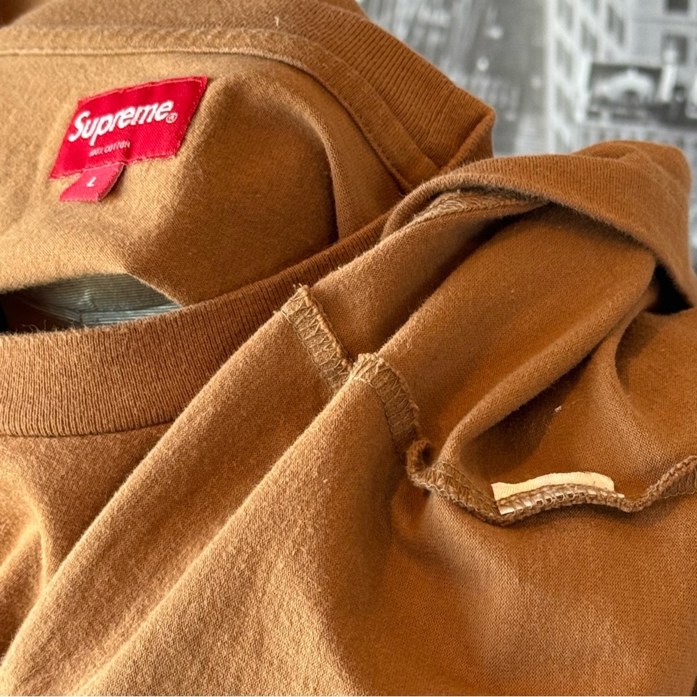 🎯SOLD🎯 Supreme Small Box Logo Short Sleeve Tee - Picture 10 of 12